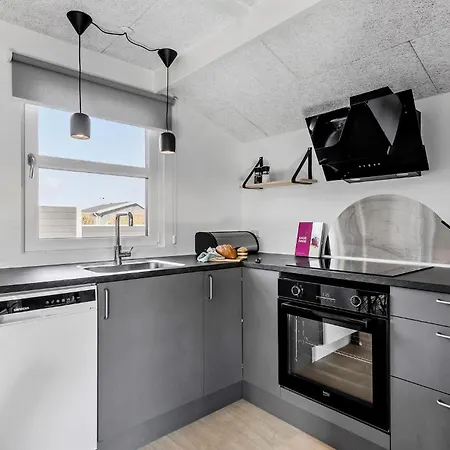 2 Bedroom Amazing In Dom wakacyjny *